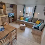 Les Viviers Super Mobilhome Campingplatz Claouey