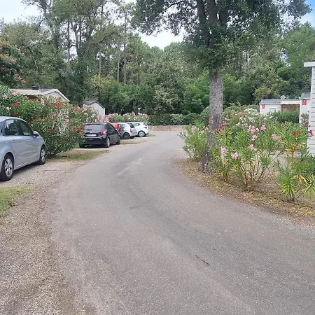 Les Viviers Super Mobilhome Campingplatz Claouey