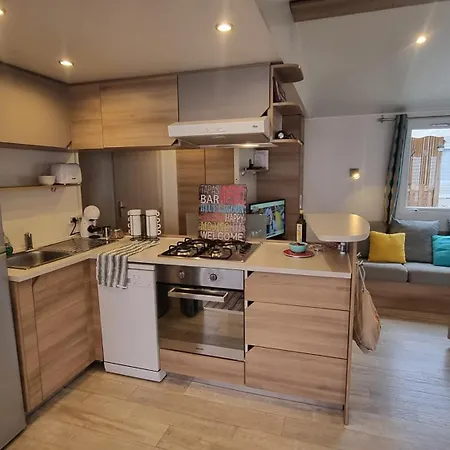 Les Viviers Super Mobilhome Кемпинг *