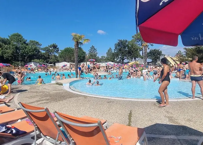 Kemping Les Viviers Super Mobilhome Claouey