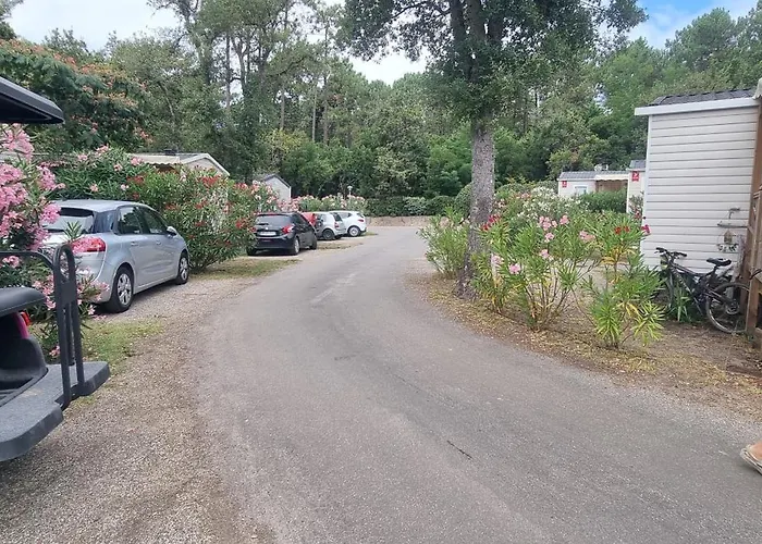 Les Viviers Super Mobilhome Kemping Claouey